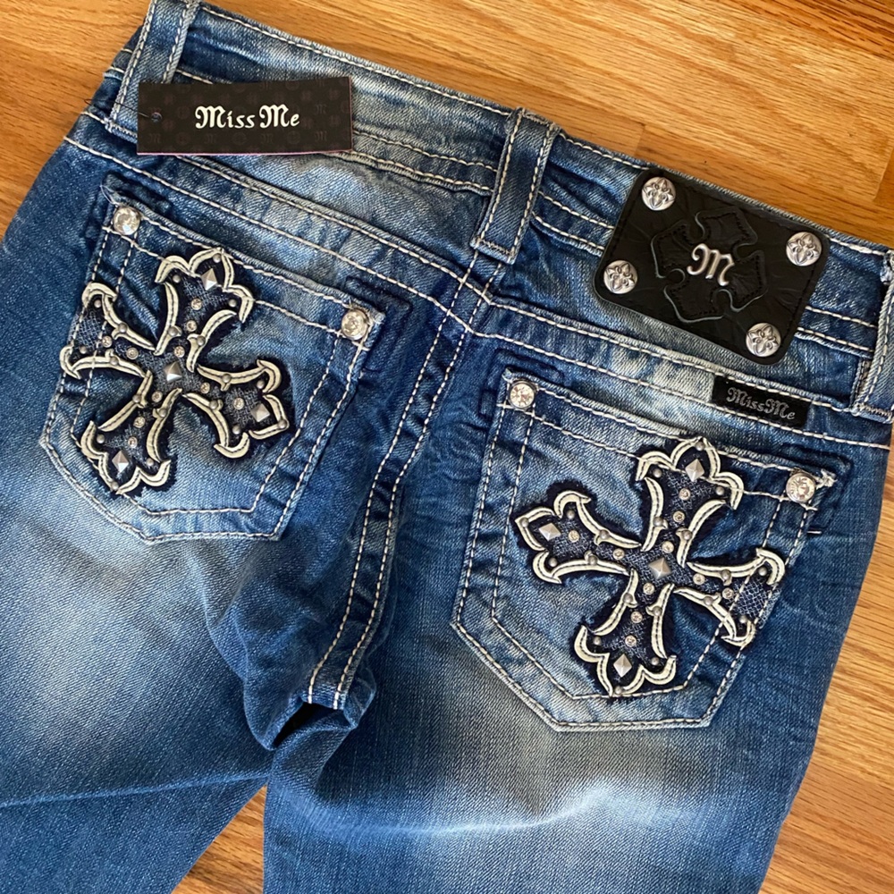 NWT Women’s 24 Miss Me Bootcut Jeans